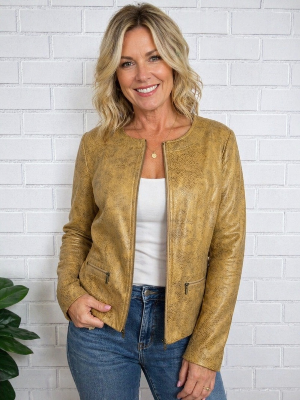 JM Collection Tan Leather Classic stylish Jacket with Crew Neckline/size 10P